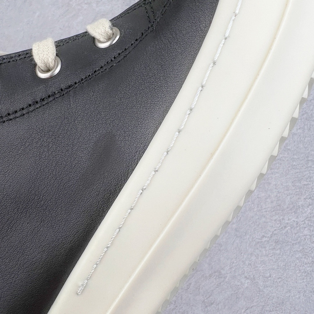 图片[11]-＃DG纯原 Rick Owens Edfu 瑞克·欧文斯高帮皮面时尚运动板鞋 黑白 二级市场已经7K以上 平台客户随意卖四位数 RO广东原厂出品 纯原天花板 原版一比一复刻 冲正绝不翻车 还原度达到百分之98以上 原楦开发纸版版型 ZP拆解原版1：1复模裁片纸版 力求做到0错位 这样才能达到和zp一致的鞋型味道 采用进口cnc数控机床开发对版独家tpu奶香大底 区别于市场所有版本 zp同源全头层粒面小牛皮 达到和zp一致手感 原厂进口细纹布 万邦订购原厂高弹粉红色海绵 内里搭配软质细腻羊皮 TPU高密度大底 软硬度透光度高已经测试和原版一致 尺码：36 37 38 39 40 41 42 43 44 45 46-选品中心