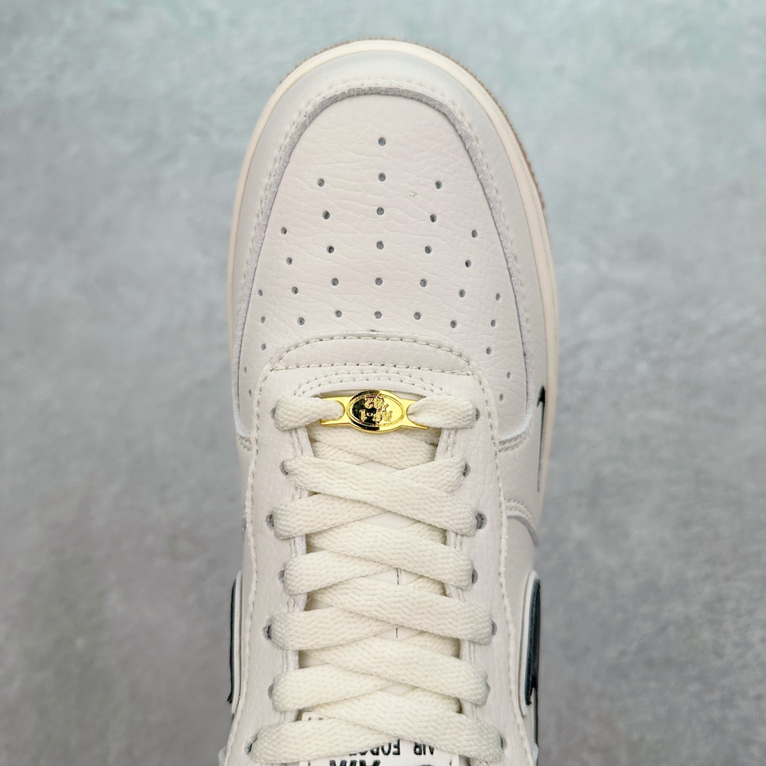 图片[4]-NK Air Force 1´07 Low 空军一号低帮百搭休闲运动板鞋 WA0531-301 柔软、弹性十足的缓震性能和出色的中底设计 横跨复古与现代的外型结合 造就出风靡全球 三十多年的Force 1 直到今天还深受青睐 尺码：36 36.5 37.5 38 38.5 39 40 40.5 41 42 42.5 43 44 44.5 45-选品中心