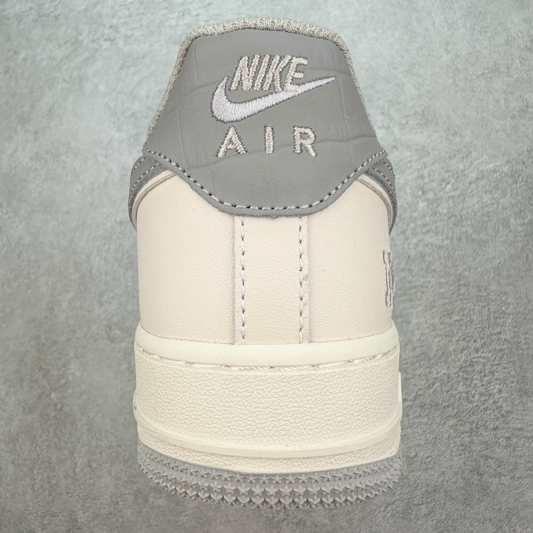 图片[8]-NK Air Force 1´07 Low 空军一号低帮百搭休闲运动板鞋KL4596-362 柔软、弹性十足的缓震性能和出色的中底设计 横跨复古与现代的外型结合 造就出风靡全球 三十多年的Force 1 直到今天还深受青睐 尺码：36 36.5 37.5 38 38.5 39 40 40.5 41 42 42.5 43 44 44.5 45-选品中心