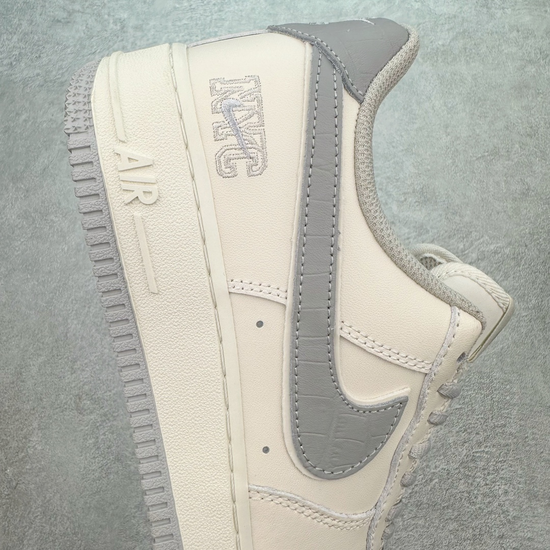 图片[6]-NK Air Force 1´07 Low 空军一号低帮百搭休闲运动板鞋KL4596-362 柔软、弹性十足的缓震性能和出色的中底设计 横跨复古与现代的外型结合 造就出风靡全球 三十多年的Force 1 直到今天还深受青睐 尺码：36 36.5 37.5 38 38.5 39 40 40.5 41 42 42.5 43 44 44.5 45-选品中心