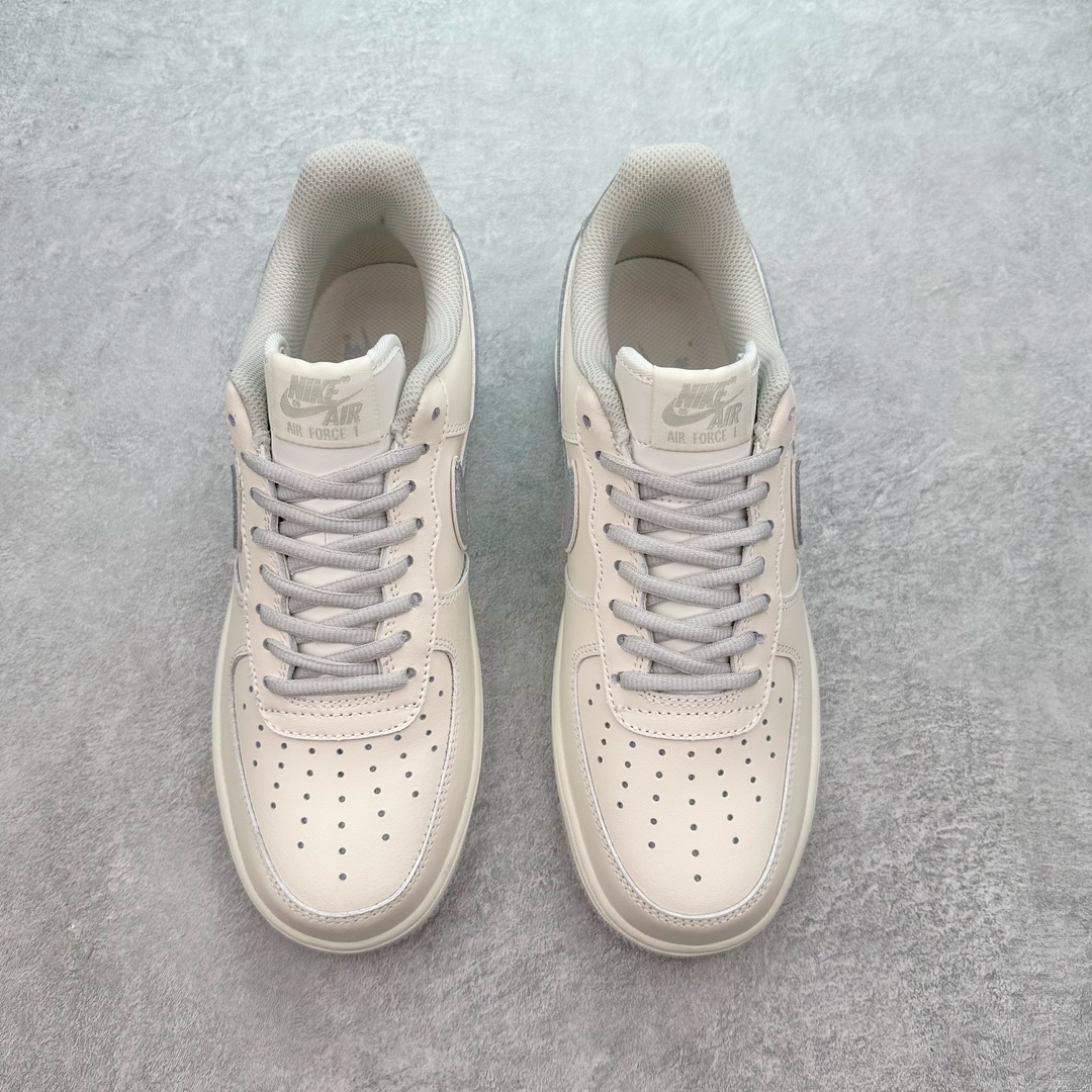 图片[2]-NK Air Force 1´07 Low 空军一号低帮百搭休闲运动板鞋KL4596-362 柔软、弹性十足的缓震性能和出色的中底设计 横跨复古与现代的外型结合 造就出风靡全球 三十多年的Force 1 直到今天还深受青睐 尺码：36 36.5 37.5 38 38.5 39 40 40.5 41 42 42.5 43 44 44.5 45-选品中心