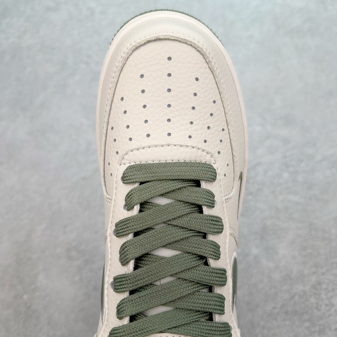 图片[4]-NK Air Force 1´07 Low 空军一号低帮百搭休闲运动板鞋 HW2636-079 柔软、弹性十足的缓震性能和出色的中底设计 横跨复古与现代的外型结合 造就出风靡全球 三十多年的Force 1 直到今天还深受青睐 尺码：36 36.5 37.5 38 38.5 39 40 40.5 41 42 42.5 43 44 44.5 45-选品中心