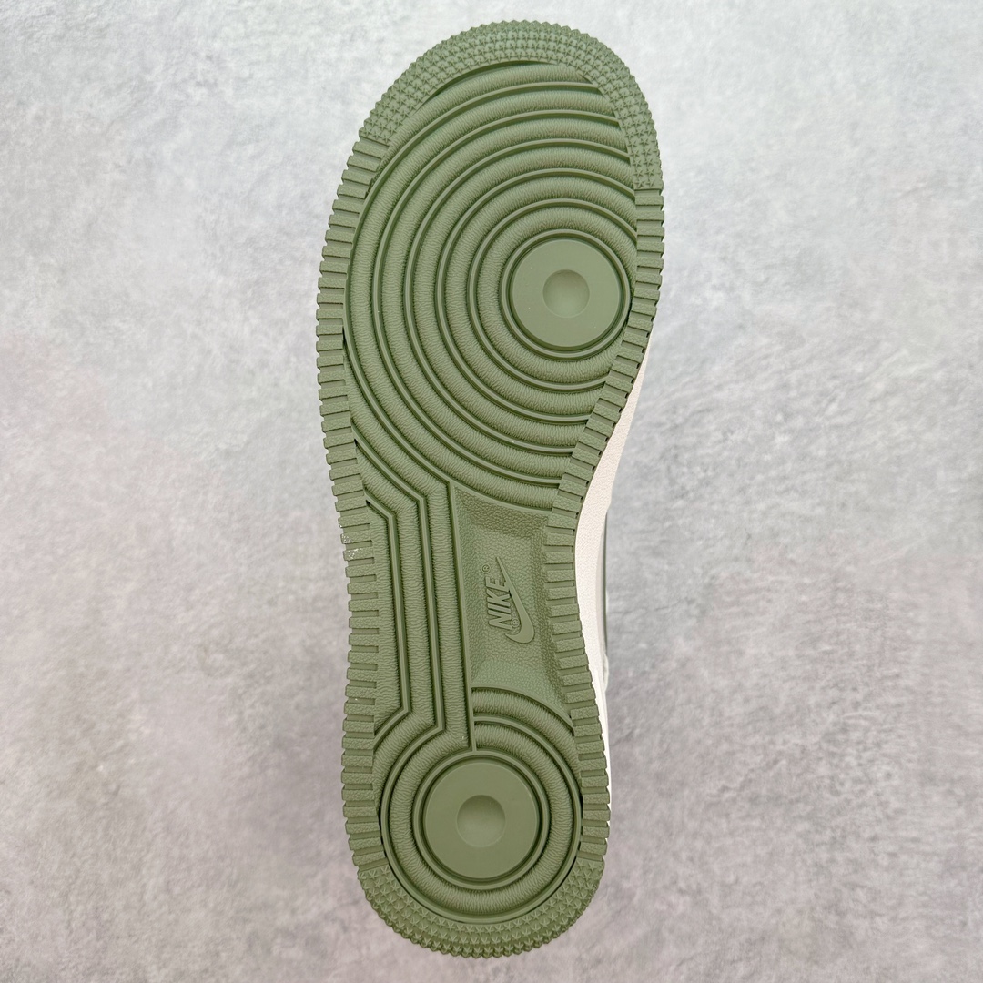 图片[9]-NK Air Force 1´07 Low 空军一号低帮百搭休闲运动板鞋 HW2636-079 柔软、弹性十足的缓震性能和出色的中底设计 横跨复古与现代的外型结合 造就出风靡全球 三十多年的Force 1 直到今天还深受青睐 尺码：36 36.5 37.5 38 38.5 39 40 40.5 41 42 42.5 43 44 44.5 45-选品中心