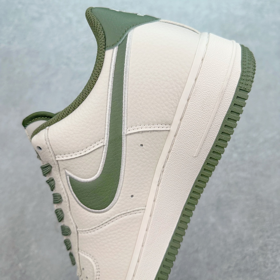 图片[7]-NK Air Force 1´07 Low 空军一号低帮百搭休闲运动板鞋 HW2636-079 柔软、弹性十足的缓震性能和出色的中底设计 横跨复古与现代的外型结合 造就出风靡全球 三十多年的Force 1 直到今天还深受青睐 尺码：36 36.5 37.5 38 38.5 39 40 40.5 41 42 42.5 43 44 44.5 45-选品中心