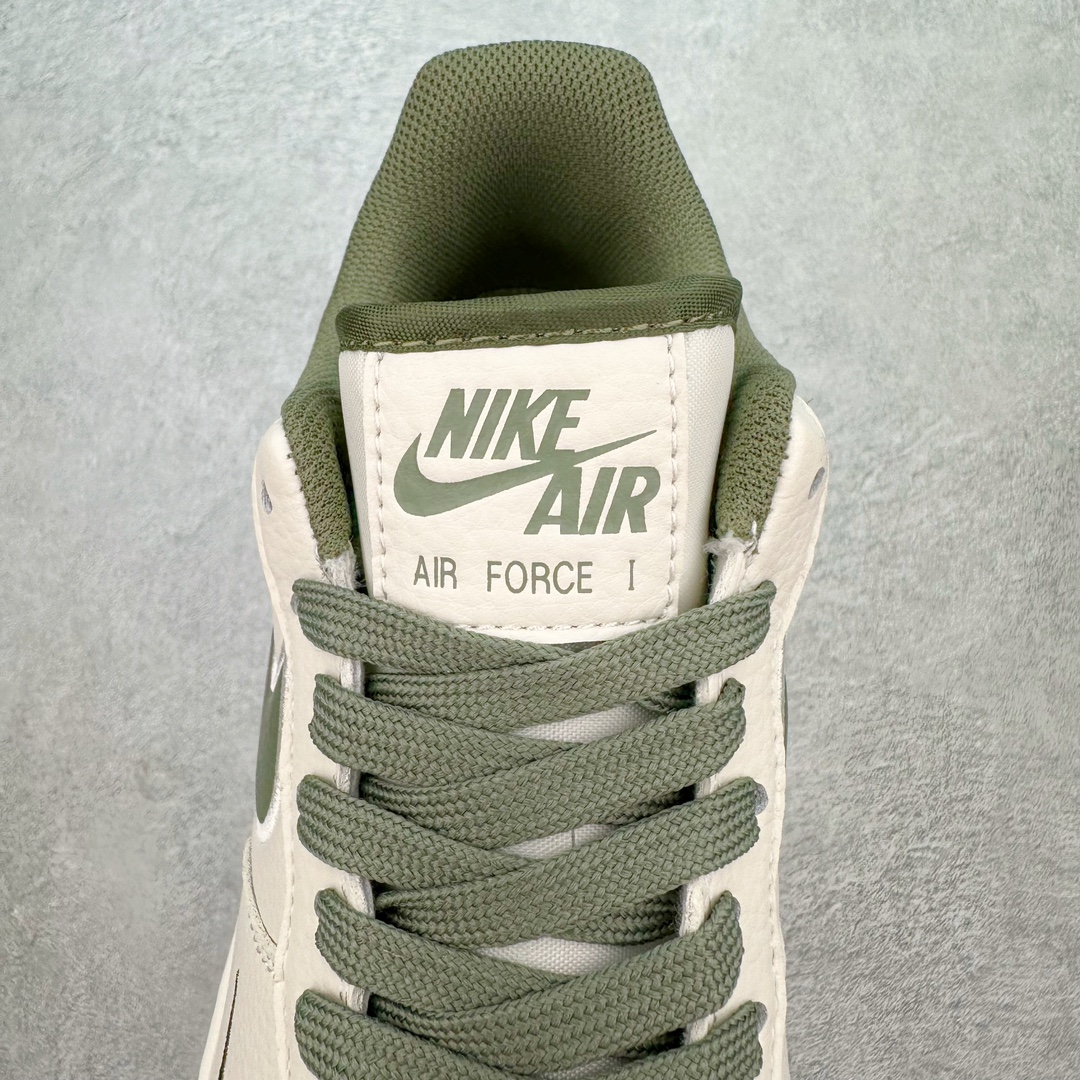 图片[5]-NK Air Force 1´07 Low 空军一号低帮百搭休闲运动板鞋 HW2636-079 柔软、弹性十足的缓震性能和出色的中底设计 横跨复古与现代的外型结合 造就出风靡全球 三十多年的Force 1 直到今天还深受青睐 尺码：36 36.5 37.5 38 38.5 39 40 40.5 41 42 42.5 43 44 44.5 45-选品中心