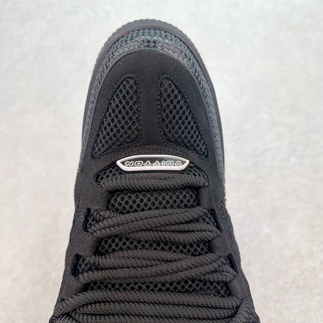 图片[4]-＃K纯原 LOUIS VUITTON Skate lv小牛皮超大花朵印花低帮板鞋 市场所有版本中综合最强的货品 GD实力大厂出品 全网最全配色更新最快 最成熟的做工稳定的品控 完美鞋型超高的清洁度 零毛边线头瑕疵 全套原楦原纸版原鞋开模 全网最具灵魂的版型 正确原装黄色鞋盒 正确中底印花 鞋面印花3D高频深度立体 全鞋电脑针车 紧密相连 针距密度一致 环保乳胶注塑鞋垫 厚度脚感还原原版 皮面裁剪部位 统一油边封口工艺 原装橡胶大底含胶量大底组合零偏差 专柜全套包装 防尘袋 说明书 质保卡 男女鞋 尺码：35 36 37 38 39 40 41 42 43 44 45-选品中心