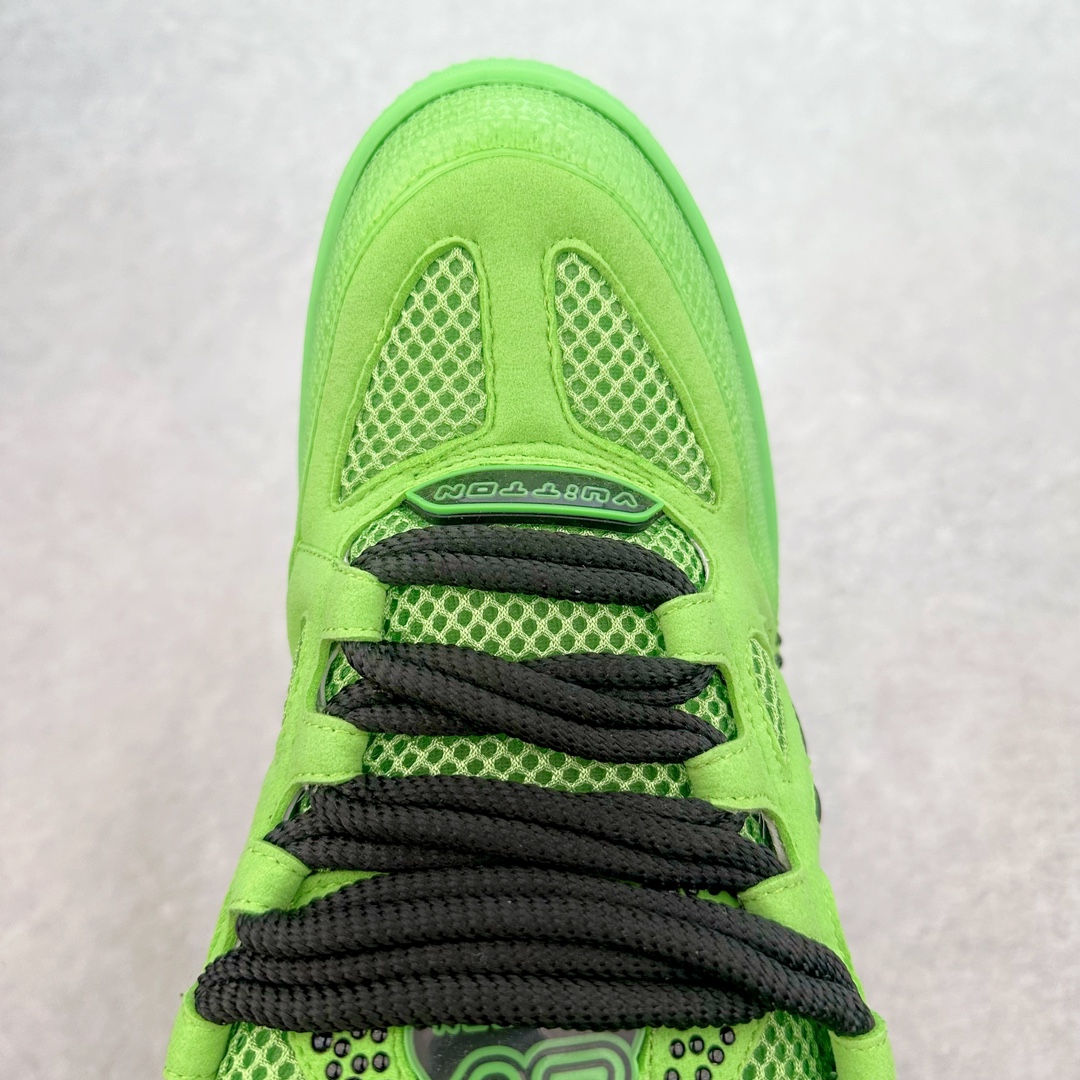 图片[4]-＃K纯原 LOUIS VUITTON Skate lv小牛皮超大花朵印花低帮板鞋 市场所有版本中综合最强的货品 GD实力大厂出品 全网最全配色更新最快 最成熟的做工稳定的品控 完美鞋型超高的清洁度 零毛边线头瑕疵 全套原楦原纸版原鞋开模 全网最具灵魂的版型 正确原装黄色鞋盒 正确中底印花 鞋面印花3D高频深度立体 全鞋电脑针车 紧密相连 针距密度一致 环保乳胶注塑鞋垫 厚度脚感还原原版 皮面裁剪部位 统一油边封口工艺 原装橡胶大底含胶量大底组合零偏差 专柜全套包装 防尘袋 说明书 质保卡 男女鞋 尺码：35 36 37 38 39 40 41 42 43 44 45-选品中心