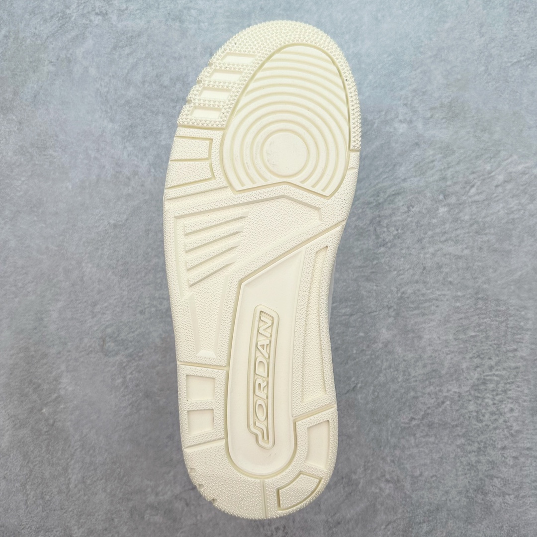 图片[9]-＃纯原福利 Jordan Spizike Low AJ复古低帮篮球鞋 这款鞋子著名导演斯派克李的Jordan Spizike专属 预计于明年夏季推出全新低帮版本 将包括三款配色 经典爆裂纹非常复古 两款配色分别以大学红和黑曜石蓝进行区分 鞋身设计中依旧带有大象爆裂纹、鞋侧束带、塑胶网布等经典元素 之后 在鞋舌、内衬以及鞋底等位置缀以大学红和黑曜石蓝搭配 带来全新造型 尺码：36 36.5 37.5 38 38.5 39 40 40.5 41 42 42.5 43 44 44.5 45 46 47.5-选品中心