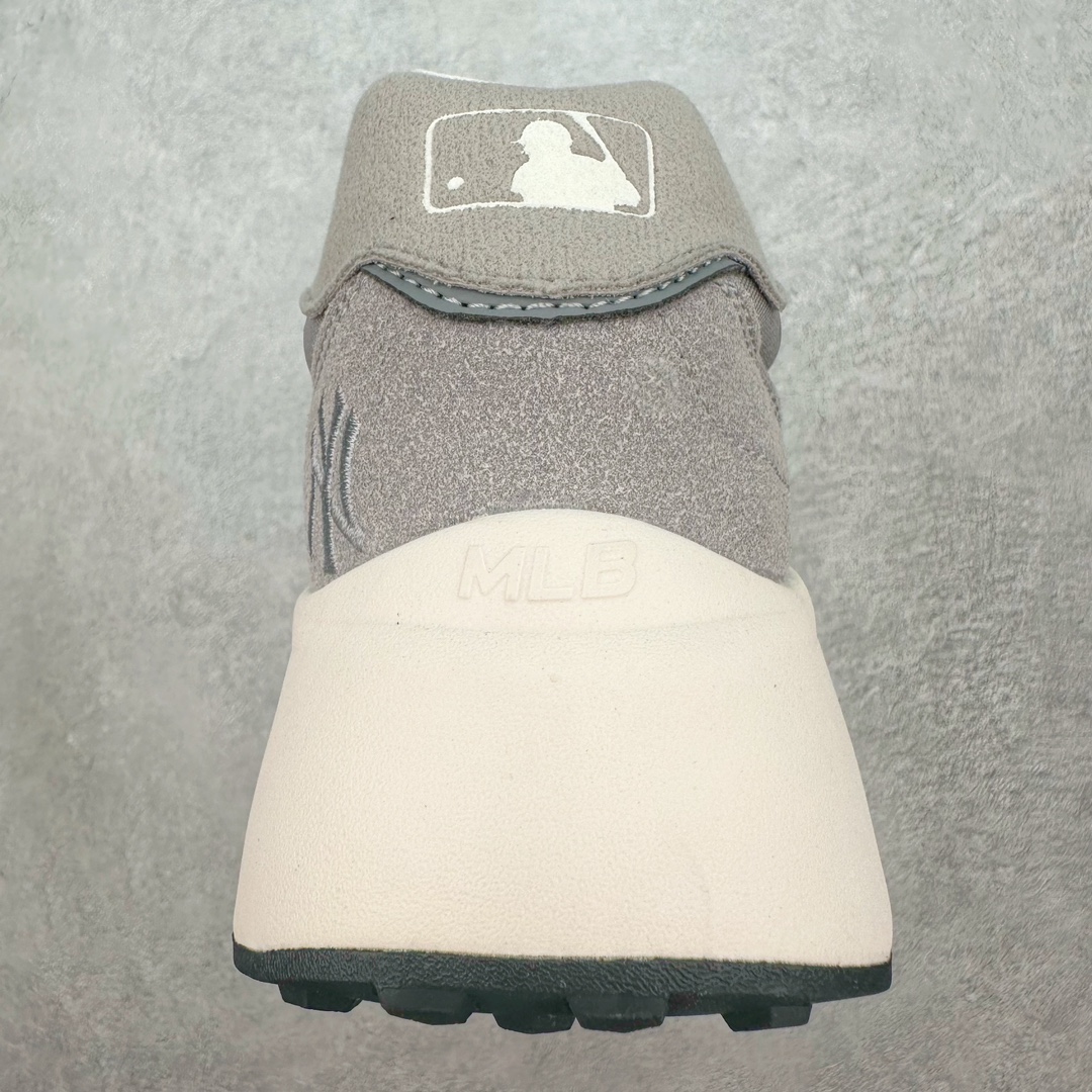 图片[8]-＃福利特价 MLB CHUNKY JOGGER Seamball 纽约洋基队增高复古风NY大标印花运动鞋老爹鞋 Ins博主网红人手一双 小红书爆款 标配韩国代购吊牌标贴 手提袋 三标防伪标签齐全 鞋垫下带有防伪码 尺码：36 36.5 37.5 38 38.5 39 40 40.5 41 42 42.5 43 44 45-选品中心