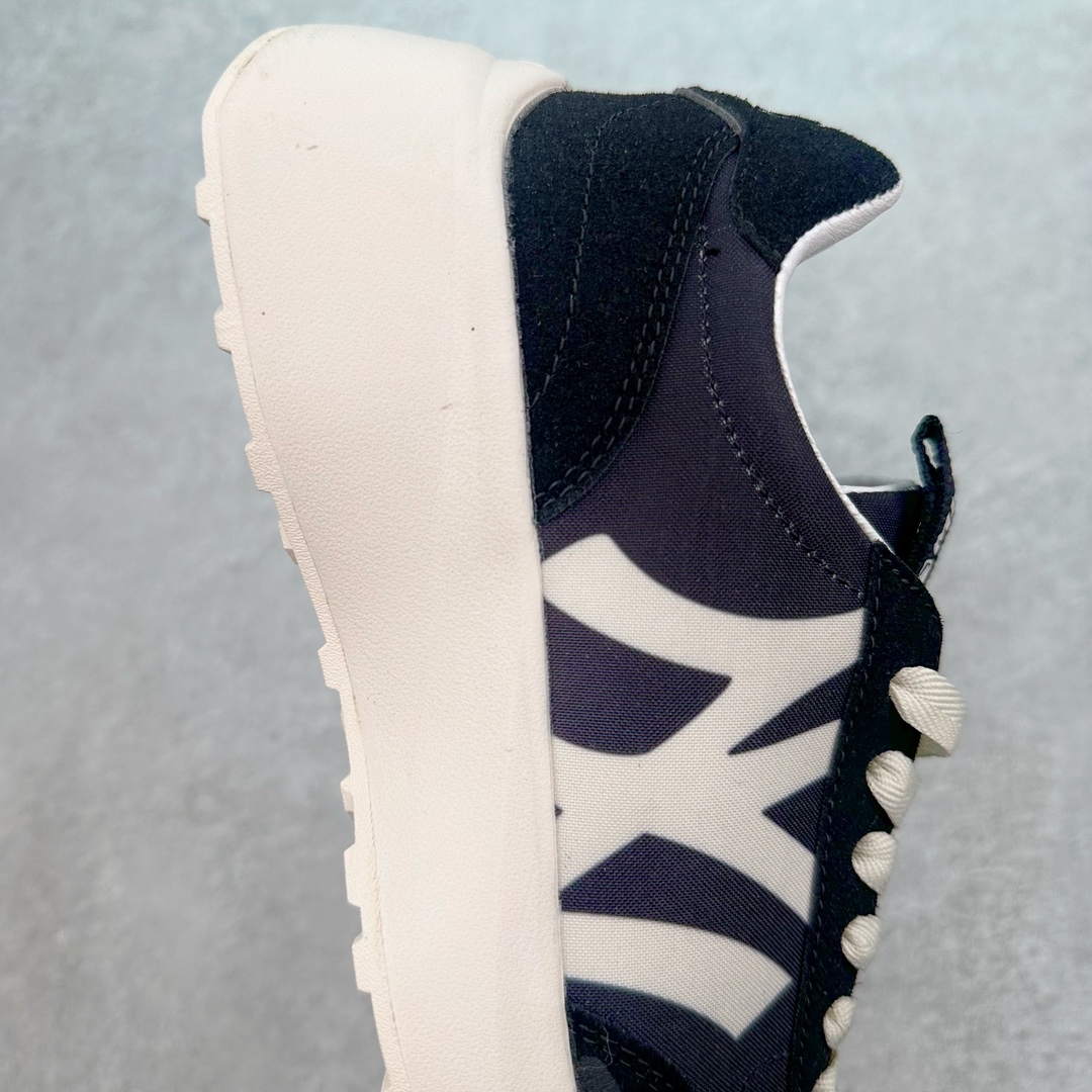 图片[6]-＃福利特价 MLB CHUNKY JOGGER Seamball 纽约洋基队增高复古风NY大标印花运动鞋老爹鞋 Ins博主网红人手一双 小红书爆款 标配韩国代购吊牌标贴 手提袋 三标防伪标签齐全 鞋垫下带有防伪码 尺码：36 36.5 37.5 38 38.5 39 40 40.5 41 42 42.5 43 44 45-选品中心