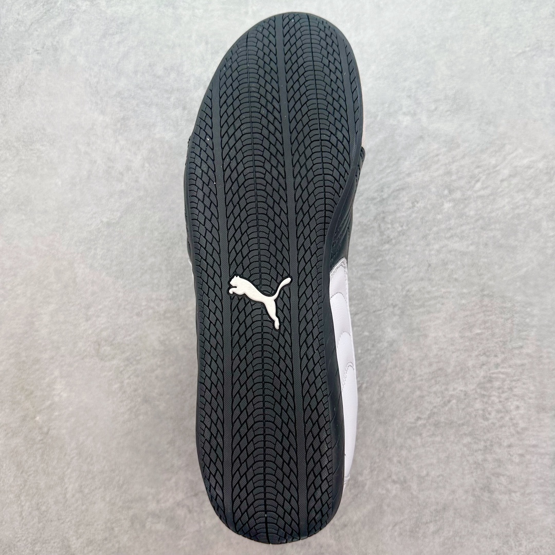 图片[9]-＃绿X/GX PUMA Speedca OG 彪马极速赛车系列低帮德训风拼接复古百搭休闲运动赛车鞋 鞋款从80、90年代赛车手所穿的防火赛车鞋为原型，鞋身线条模仿了赛车的流线廓形，体现了空气动力学原理的结构。简约流畅的外观，恰好又和贯穿其中的Formstrip Logo融合恰到好处，视觉上细节丰富且协调。本次Speedcat OG鞋款归来，最大看点自然式保留了窄版鞋型以及薄底构造。这两年各品牌鞋底越做越厚，Speedcat反其道而行之，上脚几乎无鞋底的效果带来耳目一新的视觉体验。鞋面依旧是以质感细腻的麂皮材质打造，并且大面积近乎全包裹的使用，复古味道也愈发浓烈。配色上更是将最原始的黑色和红色带回，向F1赛车队的标志性队服致敬。相信让各位一眼种草的更多是出挑的大红色，上脚即可瞬间点亮整体造型，在以球鞋为核心的OOTD中脱颖而出。而另一款黑色则是低调的万金油，彰显新潮个性的同时又不喧宾夺主，也是热爱简约系穿搭朋友的首选。 尺码：35.5 36 37 37.5 38 38.5 39 40 40.5 41 42 42.5 43 44 44.5 45-选品中心