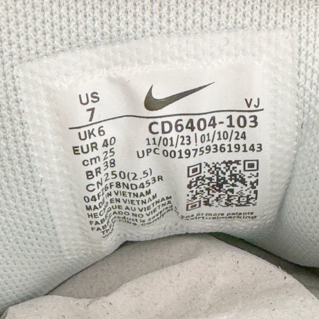 图片[12]-＃HP纯原 NK P-6000 系列低帮复古老爹风休闲运动舒适慢跑鞋 CD6404-103 购入原鞋原装纸板楦头开发 独家私模四层组合大底 市场唯一正确版本 良心定价 新配色陆续出货 进口三文治网面 融合 Pegasus 过往运动鞋设计 助力 21 世纪早期跑步运动跃升时尚新高度 采用透气网眼布、运动风格线条和耐穿覆面 兼具吸睛外观和舒适感受 中底泡绵以田径赛道为灵感 打造厚实设计 缔造出众缓震性能 尺码：36 36.5 37.5 38 38.5 39 40 40.5 41 42 42.5 43 44 44.5 45 46-选品中心