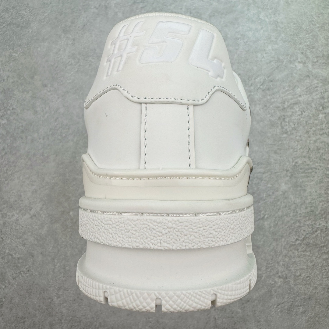 图片[8]-Louis Vuitton Trainer lv时装走秀运动鞋 黑神话悟空 全网最全配色更新最快 最成熟的做工稳定的品控 完美鞋型超高的清洁度 零毛边线头瑕疵 全套原楦原纸版原鞋开模 全网最具灵魂的版型 正确原装黄色鞋盒 正确中底印花 鞋面印花3D高频深度立体 全鞋电脑针车 紧密相连 针距密度一致 环保乳胶注塑鞋垫 厚度脚感还原原版 皮面裁剪部位 统一油边封口工艺 原装橡胶大底含胶量大底组合零偏差 专柜全套包装 防尘袋 说明书 质保卡 男女鞋 尺码：35 36 37 38 39 40 41 42 43 44 45-选品中心