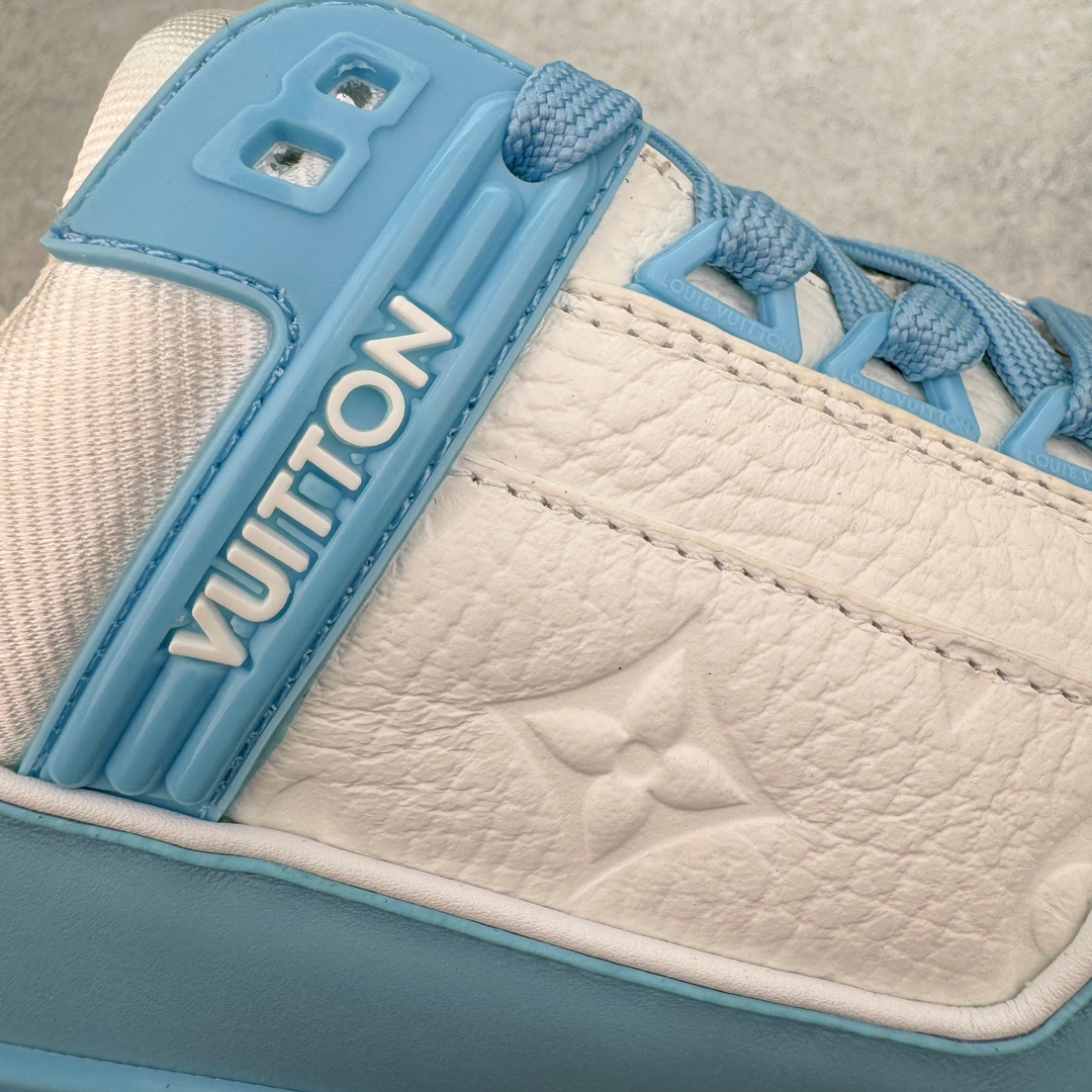 图片[13]-＃FS顶级特价 Louis Vuitton Trainer lv时装走秀运动鞋 实力大厂出品 平台专供 成熟的做工稳定的品控 完美鞋型超高的清洁度 零毛边线头瑕疵 全套原楦原纸版原鞋开模 全网最具灵魂的版型 正确原装黄色鞋盒 正确中底印花 鞋面印花3D高频深度立体 全鞋电脑针车 紧密相连 针距密度一致 环保乳胶注塑鞋垫 厚度脚感还原原版 皮面裁剪部位 统一油边封口工艺 原装橡胶大底含胶量大底组合零偏差 专柜全套包装 防尘袋 说明书 质保卡 男女鞋 尺码：35 36 37 38 39 40 41 42 43 44 45-选品中心