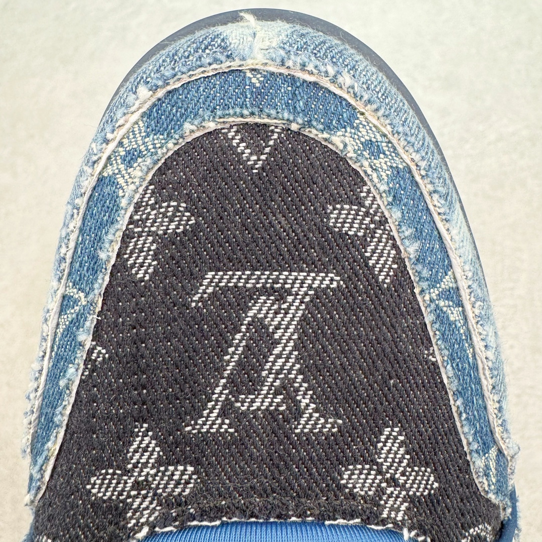 图片[11]-＃FS顶级特价 Louis Vuitton Trainer lv时装走秀运动鞋 实力大厂出品 平台专供 成熟的做工稳定的品控 完美鞋型超高的清洁度 零毛边线头瑕疵 全套原楦原纸版原鞋开模 全网最具灵魂的版型 正确原装黄色鞋盒 正确中底印花 鞋面印花3D高频深度立体 全鞋电脑针车 紧密相连 针距密度一致 环保乳胶注塑鞋垫 厚度脚感还原原版 皮面裁剪部位 统一油边封口工艺 原装橡胶大底含胶量大底组合零偏差 专柜全套包装 防尘袋 说明书 质保卡 男女鞋 尺码：35 36 37 38 39 40 41 42 43 44 45-选品中心