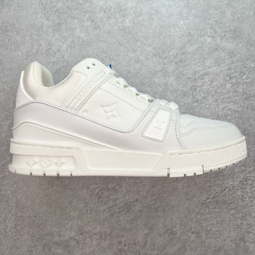 ＃GX Louis Vuitton Trainer lv时装走秀运动鞋 实力大厂出品 平台专供 全网最全配色更新最快 最成熟的做工稳定的品控 完美鞋型超高的清洁度 零毛边线头瑕疵 全套原楦原纸版原鞋开模 全网最具灵魂的版型 正确原装黄色鞋盒 正确中底印花 鞋面印花3D高频深度立体 全鞋电脑针车 紧密相连 针距密度一致 环保乳胶注塑鞋垫 厚度脚感还原原版 皮面裁剪部位 统一油边封口工艺 原装橡胶大底含胶量大底组合零偏差 专柜全套包装 防尘袋 说明书 质保卡 男女鞋 尺码：35 36 37 38 39 40 41 42 43 44 45-选品中心