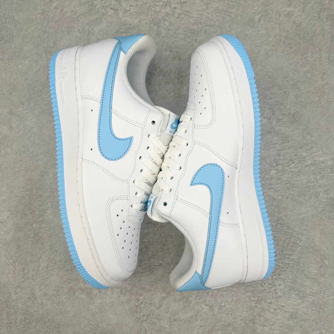 图片[3]-NK Air Force 1´07 Low 空军一号低帮百搭休闲运动板鞋 FQ4296-100 柔软、弹性十足的缓震性能和出色的中底设计 横跨复古与现代的外型结合 造就出风靡全球 三十多年的Force 1 直到今天还深受青睐 尺码：36 36.5 37.5 38 38.5 39 40 40.5 41 42 42.5 43 44 44.5 45-选品中心