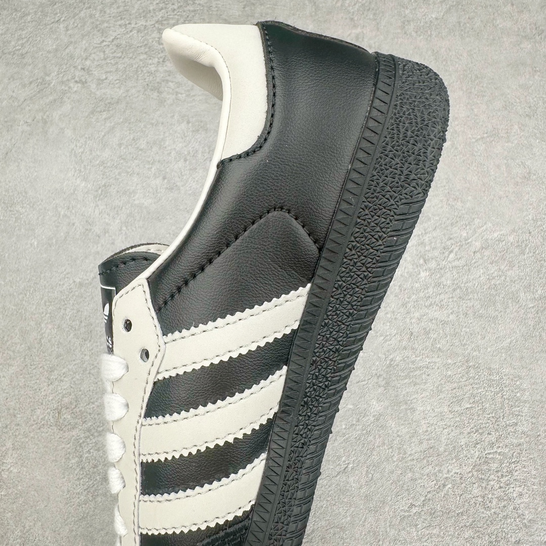 图片[7]-AD Original Samba OG 复古经典轻便板鞋 JP5682 这款桑巴鞋展示了高质量的工艺 带有装饰的超锁缝制和无缝的手感 柔软、柔软的皮革造型和标志性的3条纹完成了精致的外观 正规合身鞋带 鞋面上有绒面鞋垫 橡胶鞋底 享受正畸套筒软感 自50年代首次亮相以来就一直在赢得粉丝的青睐 尺码：36 36.5 37.5 38 38.5 39 40 40.5 41 42 42.5 43 44 44.5 45-选品中心