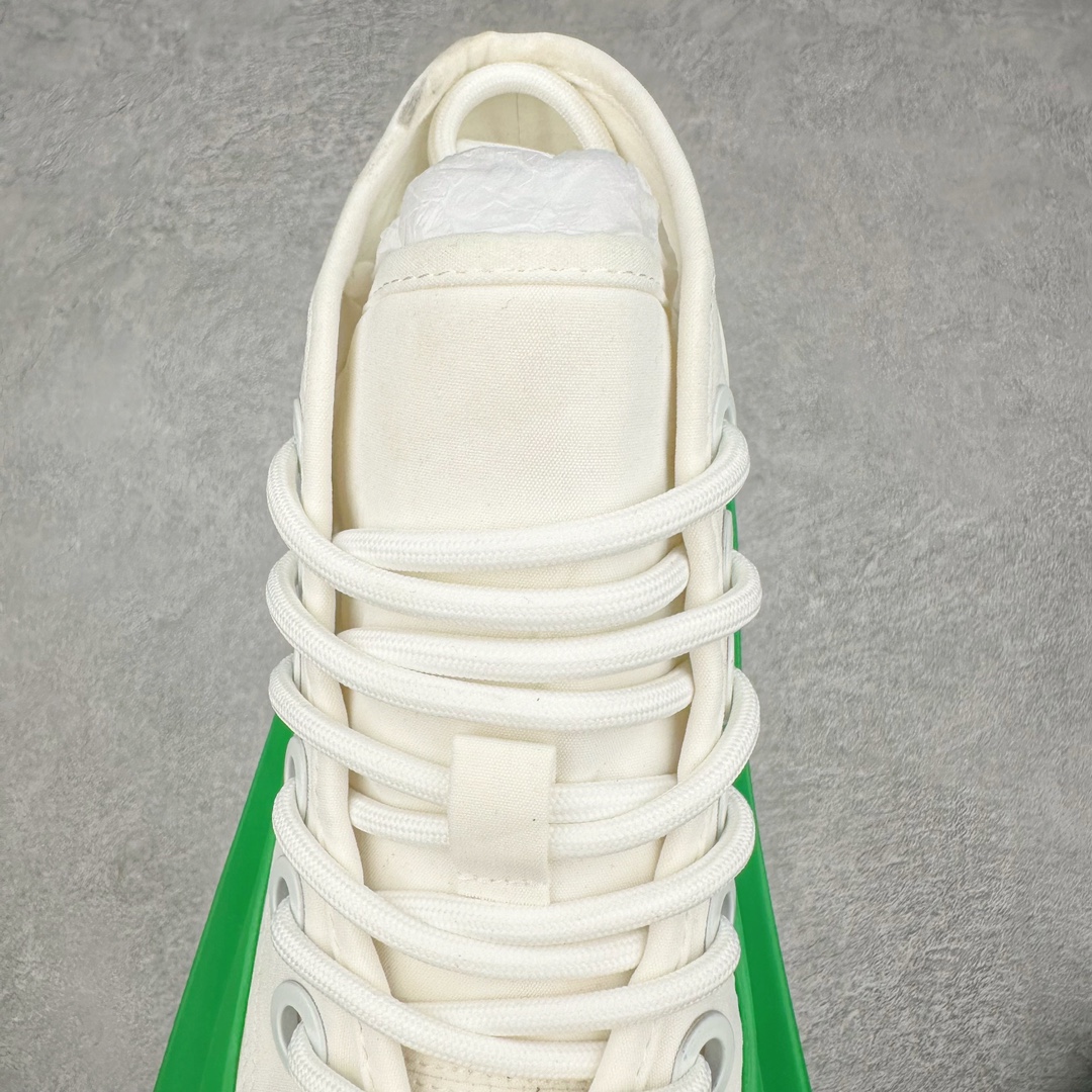 图片[5]-Bottega Veneta Jumbo BV葆蝶家2023最新款大头鞋帆布鞋情侣款 鞋面原版尼龙帆布 值得一提的是鞋底花费一个月开模反复测试过的丝膜大底做到几乎完美 TPU大底+水台 全新𝐙𝐏一致全套包装 Size 35 36 37 38 39 40 41 42 43 44 45-选品中心