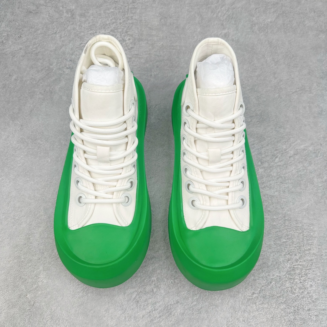 图片[2]-Bottega Veneta Jumbo BV葆蝶家2023最新款大头鞋帆布鞋情侣款 鞋面原版尼龙帆布 值得一提的是鞋底花费一个月开模反复测试过的丝膜大底做到几乎完美 TPU大底+水台 全新𝐙𝐏一致全套包装 Size 35 36 37 38 39 40 41 42 43 44 45-选品中心