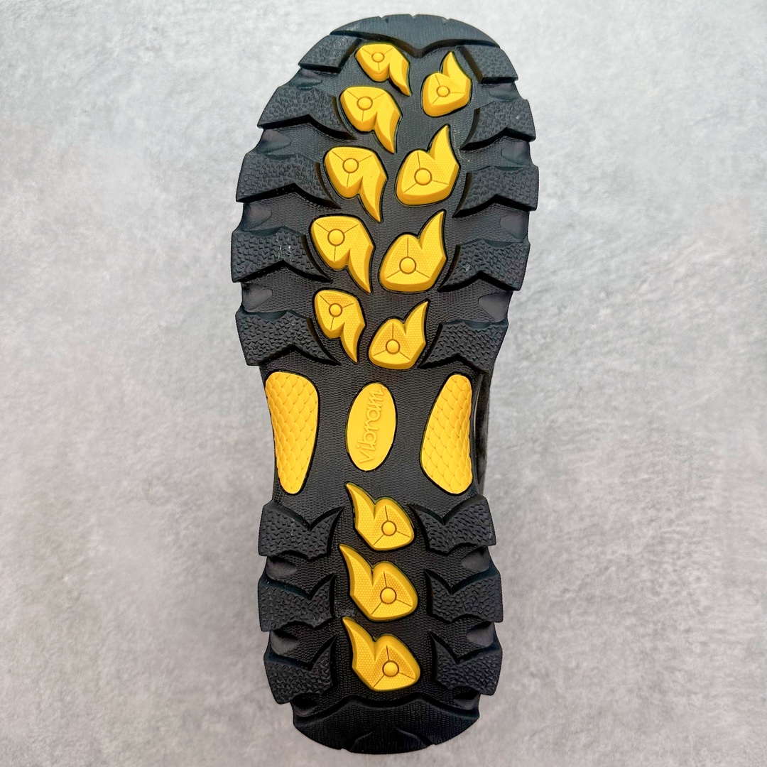 图片[9]-Columbia 哥伦比亚户外登山鞋休闲鞋户外越野徒步鞋#广东大厂品质 面料采用进口磨砂牛皮 鞋底采用Vibram黄金大底 专门为鞋底设计的橡胶以出色的耐磨性，良好的防滑性，均匀的质地获得了众多品牌的认可Columbia成立于1938年，源自美国俄勒 州波特兰市，是有着80年悠久历史的国际户外品牌。作为户外科技的先驱者，哥伦比亚倡导“Tested Tough要玩就玩真的”品牌精神。实地测试文化作为其品牌基因，致力透过产品传递品牌精髓.Columbia执着于让消费者在户外得到专业的真实保护，可以更长时间地享受户外乐趣 尺码：39 40 41 42 43 44-选品中心