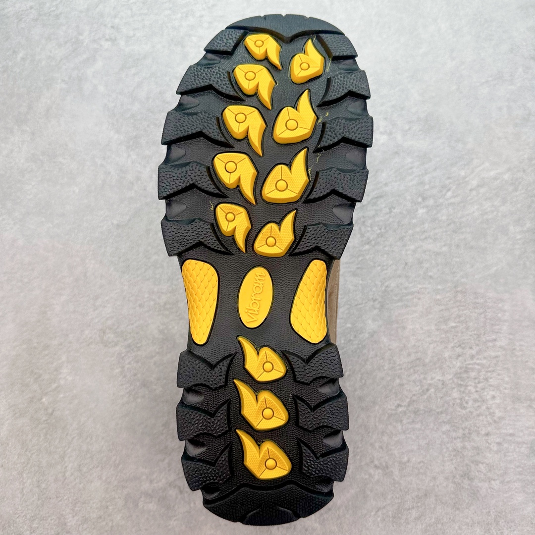 图片[9]-Columbia 哥伦比亚户外登山鞋休闲鞋户外越野徒步鞋#广东大厂品质 面料采用进口磨砂牛皮 鞋底采用Vibram黄金大底 专门为鞋底设计的橡胶以出色的耐磨性，良好的防滑性，均匀的质地获得了众多品牌的认可Columbia成立于1938年，源自美国俄勒 州波特兰市，是有着80年悠久历史的国际户外品牌。作为户外科技的先驱者，哥伦比亚倡导“Tested Tough要玩就玩真的”品牌精神。实地测试文化作为其品牌基因，致力透过产品传递品牌精髓.Columbia执着于让消费者在户外得到专业的真实保护，可以更长时间地享受户外乐趣 尺码：39 40 41 42 43 44-选品中心