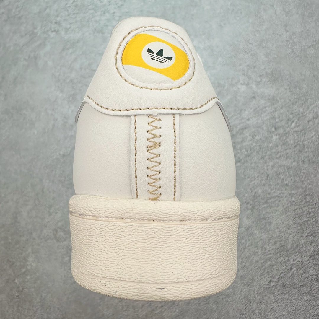 图片[8]-AD Originals Superstar 经典复古贝壳头板鞋 IF1779 诞生于1969年 是第一双将全皮面鞋 身与橡胶鞋头结合在一起的低帮篮球鞋 Superstar最开始 是作为高帮篮球鞋Pro Model的低帮版本而出现的 但因为其独特和醒目的橡胶鞋头造型而让大家熟知 被大家形象地称为\\\”shelltoe\\\”贝壳头 在70年代的美国职业篮球场上 接近3/4的NBA球员都将这双Superstar作为场上用鞋 80年代之后 经过不断的改良和发展 Superstar逐渐成为横跨时装、音乐、街头文化、休闲和运动等各大领域的时尚潮鞋 尺码：36 36.5 37 38 38.5 39 40 40.5 41 42 42.5 43 44 44.5 45-选品中心