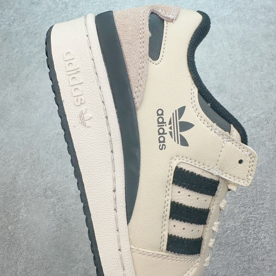 图片[6]-＃福利特价 AD Forum 84 Low OG 低帮百搭潮流休闲运动板鞋 以复古篮球鞋的外形为基础 采用皮革拼接 简约百搭 更加贴合舒适 中底内侧网格造型起到点睛之笔 外底橡胶 更显复古 尺码：36 36.5 37.5 38 38.5 39 40 40.5 41 42 42.5 43 44 44.5 45-选品中心