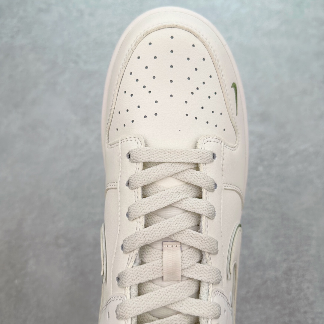 图片[4]-NK Dunk Low 定制配色 DJ2024-015 大厂出品 极力推荐 原装头层材料 独家版型蒸餾加工帶來的是更好的视觉和脚感体验大厂纯原品质出货 清洁度 电绣工艺 皮料切割干净无任何毛边 细节完美 尺码：36 36.5 37.5 38 38.5 39 40 40.5 41 42 42.5 43 44 44.5 45 46 47.5-选品中心