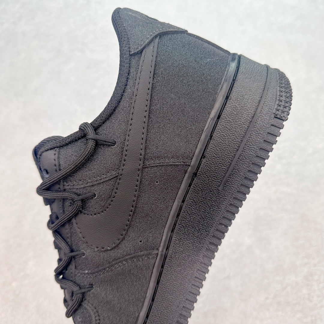 图片[7]-NK Air Force 1´07 Low 空军一号低帮百搭休闲运动板鞋 ZH0316-032 柔软、弹性十足的缓震性能和出色的中底设计 横跨复古与现代的外型结合 造就出风靡全球 三十多年的Force 1 直到今天还深受青睐 尺码：36 36.5 37.5 38 38.5 39 40 40.5 41 42 42.5 43 44 44.5 45-选品中心