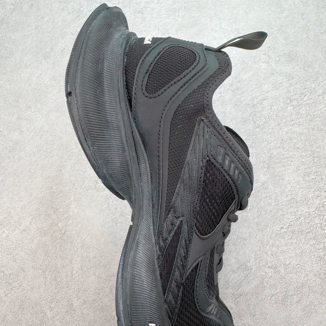 图片[6]-＃ZC BALENCIAGA CIRCUIT 巴黎世家十三代圆头系带LOGO印花低帮老爹鞋 全套原纸板楦头开发 最原汁原味的灵魂版型 全鞋荧光划线卡点 胶水把控整洁度追求极致完美 每一双都是工艺品 多重QC质检 超越公司货的品控标准 实实在在的免检产品 原盒原配 正确字体电绣 粗细、位置、大小正确 侧边TPU 透气孔匹配意产原版 正确分离大底 TPU软底 原版一致大底LOGO 立体感十足 原厂皮料水洗做旧 采购原厂网纱 偏大一码 尺码：35 36 37 38 39 40 41 42 43 44 45 46-选品中心