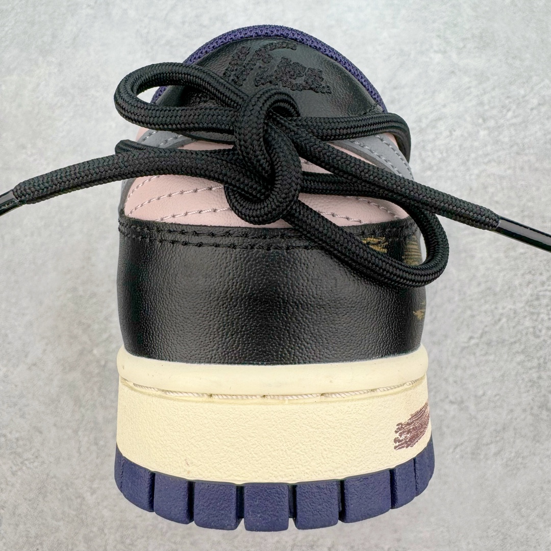 图片[8]-＃YC纯原 NK Dunk Low 荷鲁斯之眼 FV8106-181 定制系列天花板 无原鞋不开发 全系列得物原鞋一比一校对开发 配色持续更新中 终端对接 优势输出 全套原厂楦头原纸板数据档案倾力打造 原汁原味莞产 极致还原 圈内最强针车工艺 高端零售指定版 广东原厂配套原盒原标 鞋盒分三个尺码段 原厂冲刀 超高清洁度 全鞋零毛边皮料切割 采用原厂百宏鞋带以及原厂百宏织唛舌标 内标可供原厂几率过验 进口原装条纹中底布 四线拉帮白色点胶 原厂拉帮手法遵循公司 原厂电绣 极致还原 尺码：40 40.5 41 42 42.5 43 44 44.5 45 46-选品中心