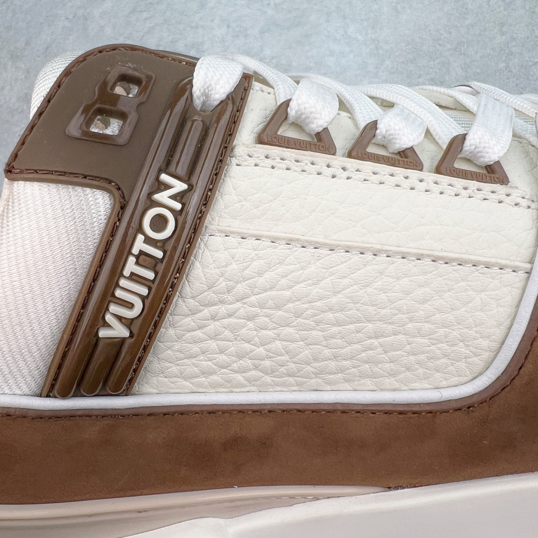 图片[14]-＃FS顶级特价 Louis Vuitton Trainer lv时装走秀运动鞋 实力大厂出品 平台专供 成熟的做工稳定的品控 完美鞋型超高的清洁度 零毛边线头瑕疵 全套原楦原纸版原鞋开模 全网最具灵魂的版型 正确原装黄色鞋盒 正确中底印花 鞋面印花3D高频深度立体 全鞋电脑针车 紧密相连 针距密度一致 环保乳胶注塑鞋垫 厚度脚感还原原版 皮面裁剪部位 统一油边封口工艺 原装橡胶大底含胶量大底组合零偏差 专柜全套包装 防尘袋 说明书 质保卡 男女鞋 尺码：35 36 37 38 39 40 41 42 43 44 45-选品中心