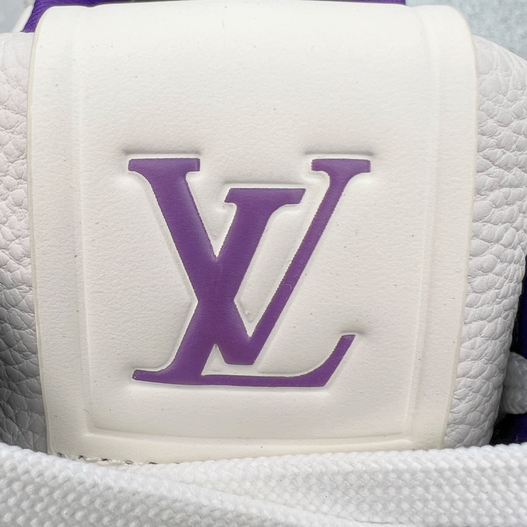 图片[10]-＃FS顶级特价 Louis Vuitton Trainer lv时装走秀运动鞋 实力大厂出品 平台专供 成熟的做工稳定的品控 完美鞋型超高的清洁度 零毛边线头瑕疵 全套原楦原纸版原鞋开模 全网最具灵魂的版型 正确原装黄色鞋盒 正确中底印花 鞋面印花3D高频深度立体 全鞋电脑针车 紧密相连 针距密度一致 环保乳胶注塑鞋垫 厚度脚感还原原版 皮面裁剪部位 统一油边封口工艺 原装橡胶大底含胶量大底组合零偏差 专柜全套包装 防尘袋 说明书 质保卡 男女鞋 尺码：35 36 37 38 39 40 41 42 43 44 45-选品中心