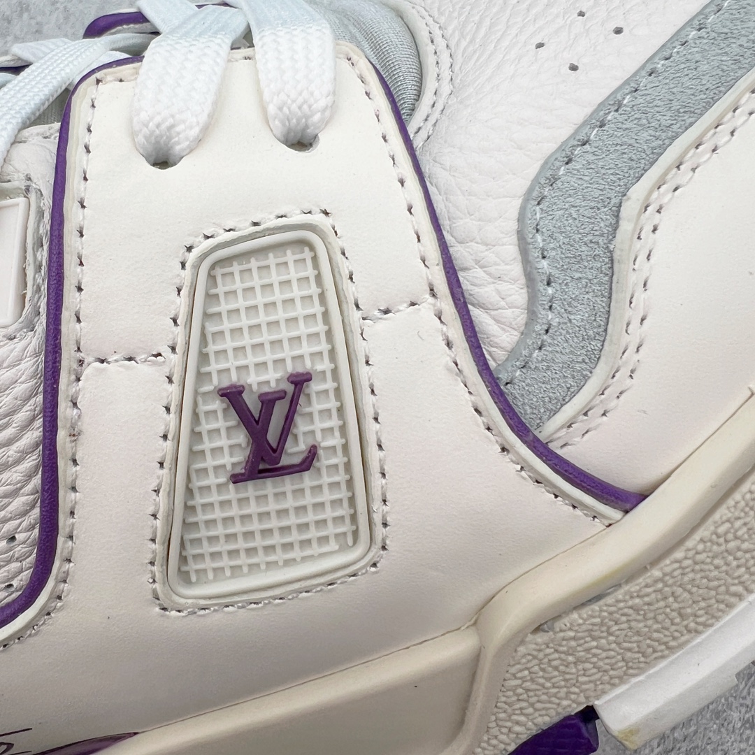 图片[13]-＃FS顶级特价 Louis Vuitton Trainer lv时装走秀运动鞋 实力大厂出品 平台专供 成熟的做工稳定的品控 完美鞋型超高的清洁度 零毛边线头瑕疵 全套原楦原纸版原鞋开模 全网最具灵魂的版型 正确原装黄色鞋盒 正确中底印花 鞋面印花3D高频深度立体 全鞋电脑针车 紧密相连 针距密度一致 环保乳胶注塑鞋垫 厚度脚感还原原版 皮面裁剪部位 统一油边封口工艺 原装橡胶大底含胶量大底组合零偏差 专柜全套包装 防尘袋 说明书 质保卡 男女鞋 尺码：35 36 37 38 39 40 41 42 43 44 45-选品中心