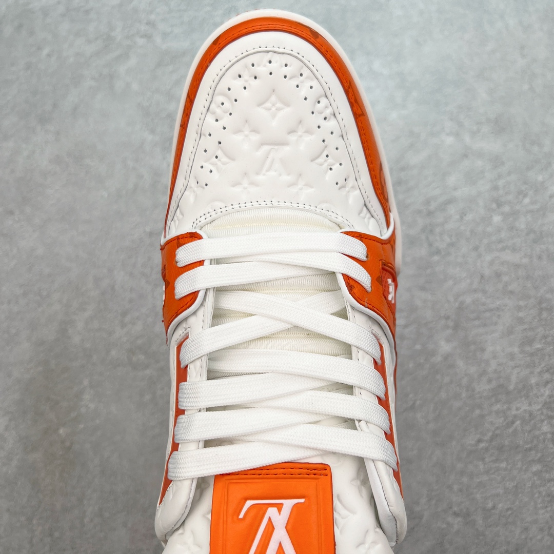 图片[4]-＃K纯原 Louis Vuitton Trainer lv时装走秀运动鞋 市场所有版本中综合最强的货品 GD实力大厂出品 全网最全配色更新最快 最成熟的做工稳定的品控 完美鞋型超高的清洁度 零毛边线头瑕疵 全套原楦原纸版原鞋开模 全网最具灵魂的版型 正确原装黄色鞋盒 正确中底印花 鞋面印花3D高频深度立体 全鞋电脑针车 紧密相连 针距密度一致 环保乳胶注塑鞋垫 厚度脚感还原原版 皮面裁剪部位 统一油边封口工艺 原装橡胶大底含胶量大底组合零偏差 专柜全套包装 防尘袋 说明书 质保卡 男女鞋 尺码：35 36 37 38 39 40 41 42 43 44 45-选品中心