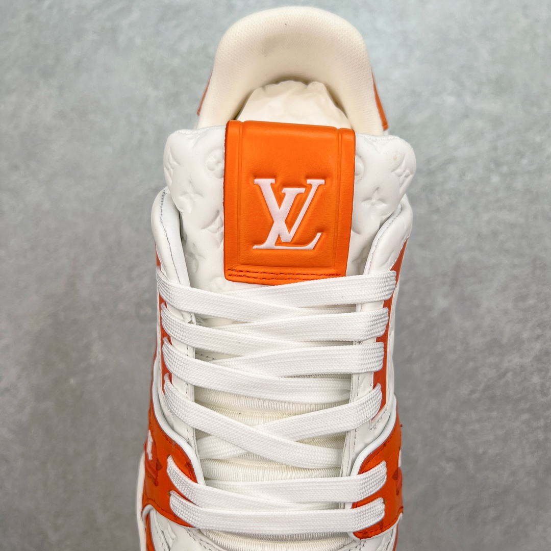 图片[5]-＃K纯原 Louis Vuitton Trainer lv时装走秀运动鞋 市场所有版本中综合最强的货品 GD实力大厂出品 全网最全配色更新最快 最成熟的做工稳定的品控 完美鞋型超高的清洁度 零毛边线头瑕疵 全套原楦原纸版原鞋开模 全网最具灵魂的版型 正确原装黄色鞋盒 正确中底印花 鞋面印花3D高频深度立体 全鞋电脑针车 紧密相连 针距密度一致 环保乳胶注塑鞋垫 厚度脚感还原原版 皮面裁剪部位 统一油边封口工艺 原装橡胶大底含胶量大底组合零偏差 专柜全套包装 防尘袋 说明书 质保卡 男女鞋 尺码：35 36 37 38 39 40 41 42 43 44 45-选品中心