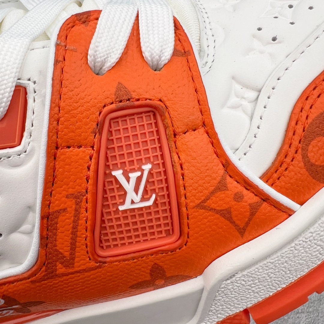 图片[15]-＃K纯原 Louis Vuitton Trainer lv时装走秀运动鞋 市场所有版本中综合最强的货品 GD实力大厂出品 全网最全配色更新最快 最成熟的做工稳定的品控 完美鞋型超高的清洁度 零毛边线头瑕疵 全套原楦原纸版原鞋开模 全网最具灵魂的版型 正确原装黄色鞋盒 正确中底印花 鞋面印花3D高频深度立体 全鞋电脑针车 紧密相连 针距密度一致 环保乳胶注塑鞋垫 厚度脚感还原原版 皮面裁剪部位 统一油边封口工艺 原装橡胶大底含胶量大底组合零偏差 专柜全套包装 防尘袋 说明书 质保卡 男女鞋 尺码：35 36 37 38 39 40 41 42 43 44 45-选品中心