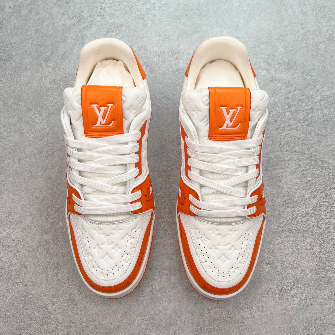 图片[2]-＃K纯原 Louis Vuitton Trainer lv时装走秀运动鞋 市场所有版本中综合最强的货品 GD实力大厂出品 全网最全配色更新最快 最成熟的做工稳定的品控 完美鞋型超高的清洁度 零毛边线头瑕疵 全套原楦原纸版原鞋开模 全网最具灵魂的版型 正确原装黄色鞋盒 正确中底印花 鞋面印花3D高频深度立体 全鞋电脑针车 紧密相连 针距密度一致 环保乳胶注塑鞋垫 厚度脚感还原原版 皮面裁剪部位 统一油边封口工艺 原装橡胶大底含胶量大底组合零偏差 专柜全套包装 防尘袋 说明书 质保卡 男女鞋 尺码：35 36 37 38 39 40 41 42 43 44 45-选品中心