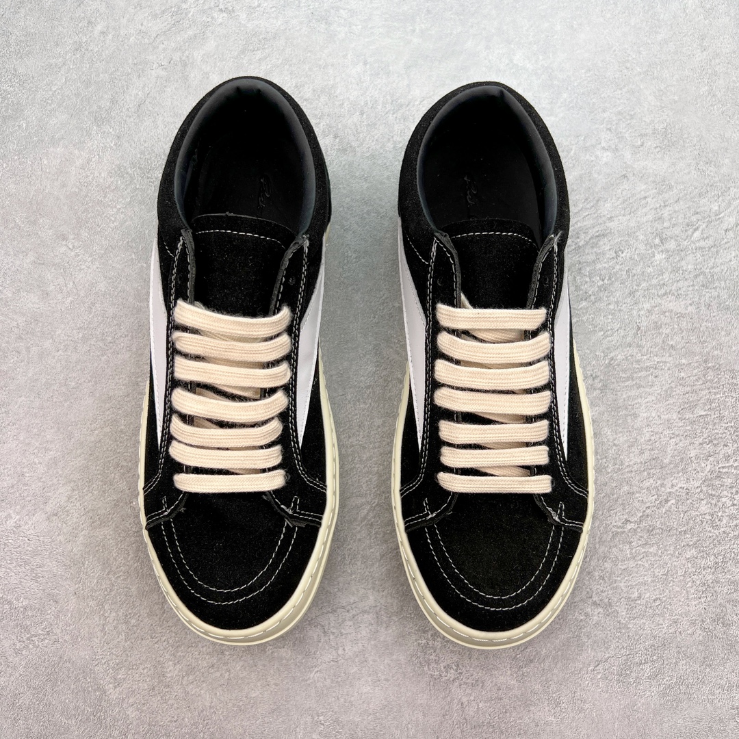 图片[2]-＃B版性价比 Rick Owens 瑞克·欧文斯 RO低帮布面时尚板鞋 一比一规格礼盒装 重达3斤以上 配有日文、英文 双语种配件卡片 细节诠释 一件不落 鞋盒三标 正面+底部都一一做到 虽然增加不了实质的成本 但是打磨产品的细节 再微小也会还原 尺码：35 36 37 38 39 40 41 42 43 44 45-选品中心