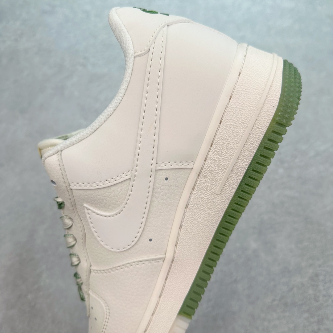 图片[7]-NK Air Force 1´07 Low 空军一号低帮百搭休闲运动板鞋 BB7577-213 柔软、弹性十足的缓震性能和出色的中底设计 横跨复古与现代的外型结合 造就出风靡全球 三十多年的Force 1 直到今天还深受青睐 尺码：36 36.5 37.5 38 38.5 39 40 40.5 41 42 42.5 43 44 44.5 45-选品中心