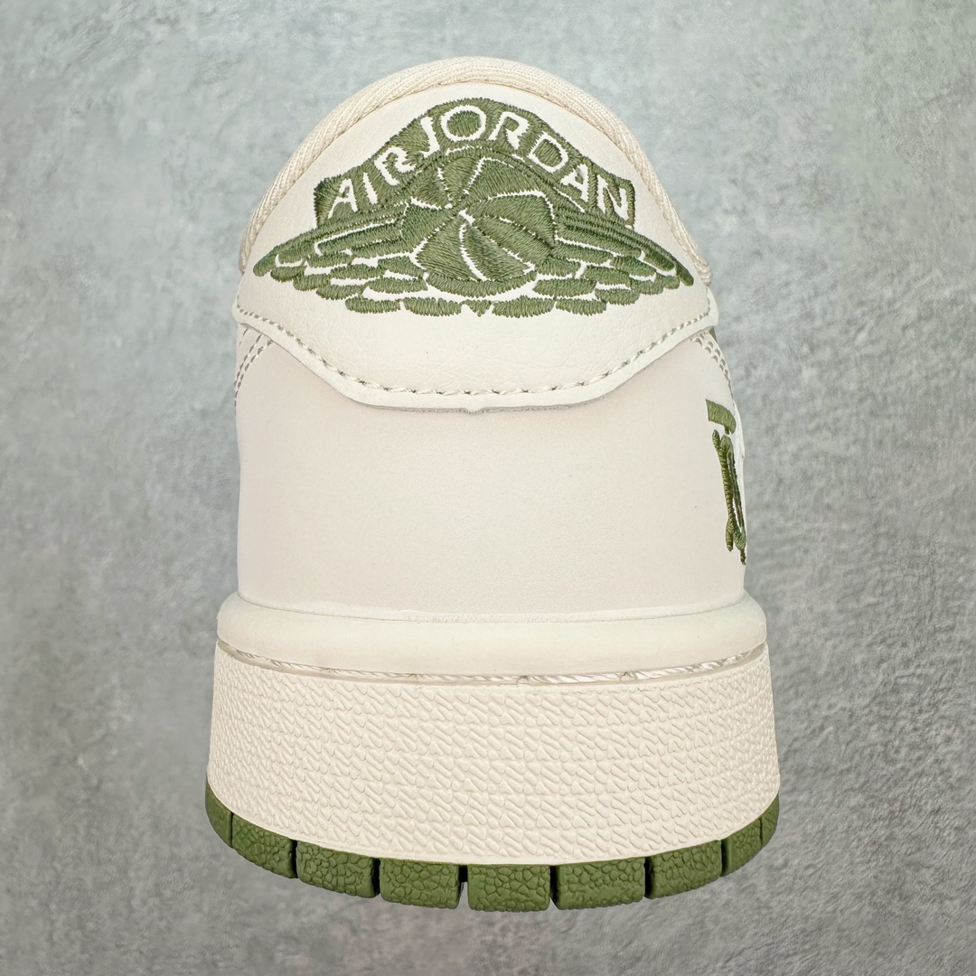 图片[8]-TS x Air Jordan AJ1 Low 倒钩低帮联名定制配色 BB6588-311 原厂内置气垫魔块 A模大底 头层小牛皮 鞋舌AJ原厂专用牛津布+AJ专用反口珍珠布+原厂无杂质高弹内里海棉+特殊封边弹力鞋带 尺码：36 36.5 37.5 38 38.5 39 40 40.5 41 42 42.5 43 44 44.5 45 46 47.5-选品中心