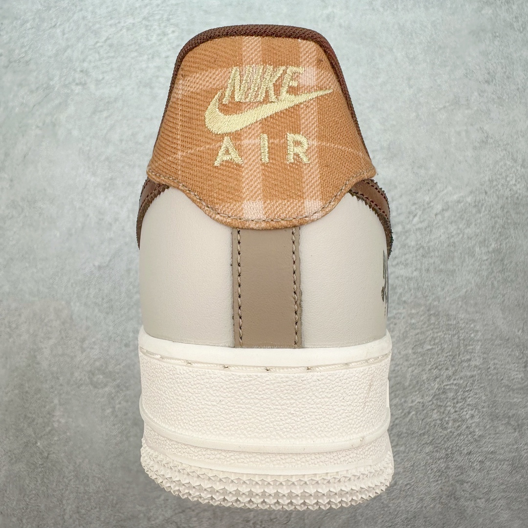 图片[8]-NK Air Force 1´07 Low 空军一号低帮百搭休闲运动板鞋 FV3702-122 柔软、弹性十足的缓震性能和出色的中底设计 横跨复古与现代的外型结合 造就出风靡全球 三十多年的Force 1 直到今天还深受青睐 尺码：36 36.5 37.5 38 38.5 39 40 40.5 41 42 42.5 43 44 44.5 45-选品中心