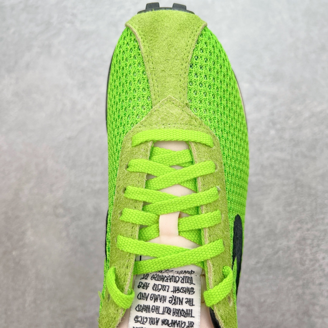 图片[4]-＃KZ纯原 Stussy x NK Roshe Run LD-1000 舒适百搭防滑耐磨低帮休闲跑步鞋男女同款 斯图西联名米蓝色 FQ5369-300 以其中白蓝色款式为例 设计师将白色作为底色 使用蓝色点缀两侧 NK Swoosh 提升视觉层次感的同时还进一步丰富色彩体系 材质方面更是尽显复古气质 全鞋采用大面积网眼面料设计 再在鞋头位置搭配上一大块绒面革 塑造出出色质感以及良好的透气性能 细节上 最醒目的便是两侧精致的Swoosh 点明品牌身份 此外鞋舌上出现的 Stussy 手绘涂鸦字体同样格外亮眼 不仅如此 鞋款后跟上还有 Stussy 字样 Logo 再次点题 彰显出该鞋款特有的联名属性 尺码：36 36.5 37.5 38 38.5 39 40 40.5 41 42 42.5 43 44 44.5 45 46-选品中心