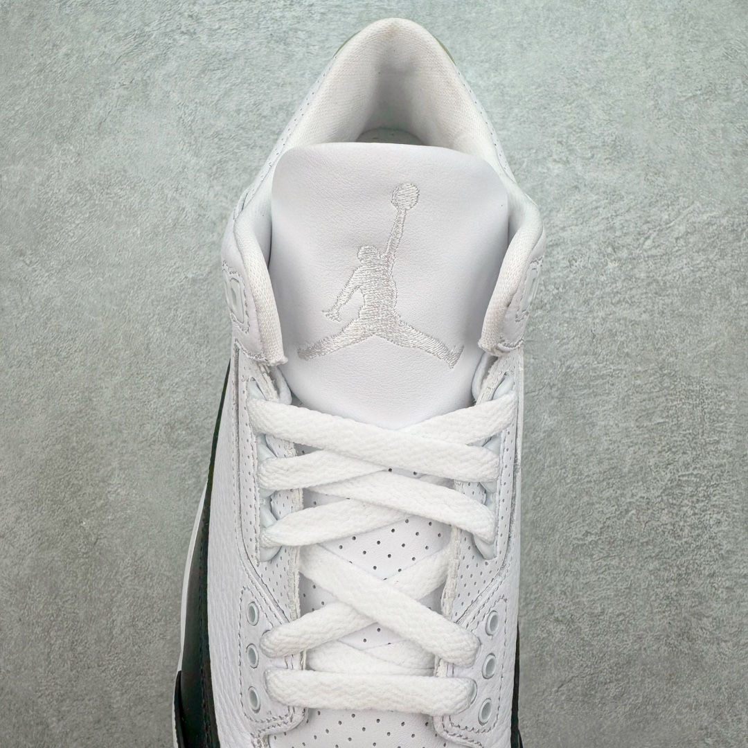 图片[5]-＃QD纯原 Fragment Design x Air Jordan AJ3 Retro 藤原浩闪电联名 DA3595-100 圈内最强三代系列 匠心打造 开发时长超过半年 目前可过各类鉴定或无法鉴定 裸鞋随便操作 全套原纸板楦头开发 原厂大底磨具加持立体防滑纹理 原装可视Air Sole气垫 原汁原味最完美的三代版型 唯一正确鞋头趴度弧度高度鞋身腰线 原厂TPU彩虹扎染后跟饰片 正确内里反口里网布 皮料菱角分明不变形无多余毛边 广东原厂zp同批次手工大底描漆拉丝 市场唯一原厂鞋扣模具 原厂织唛标 原厂飞人电绣工艺 尾指中部跳三针 独家绑鞋带手法 印刷中底布 四线拉帮 米色美纹纸贴合固定 进口港宝加持 后跟自然饱满 全鞋荧光划线卡点 追求极致完美 每一双都是工艺品 多重QC质检 超越公司货的品控标准 实实在在的免检产品 尺码：40.5 41 42 42.5 43 44 44.5 45 45.5 46 47.5 48.5-选品中心