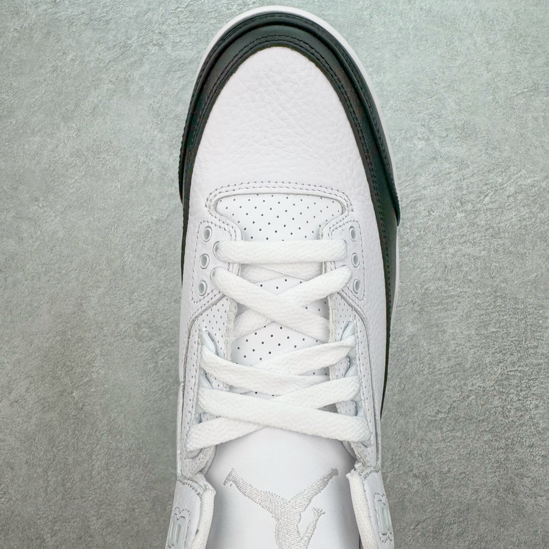 图片[4]-＃QD纯原 Fragment Design x Air Jordan AJ3 Retro 藤原浩闪电联名 DA3595-100 圈内最强三代系列 匠心打造 开发时长超过半年 目前可过各类鉴定或无法鉴定 裸鞋随便操作 全套原纸板楦头开发 原厂大底磨具加持立体防滑纹理 原装可视Air Sole气垫 原汁原味最完美的三代版型 唯一正确鞋头趴度弧度高度鞋身腰线 原厂TPU彩虹扎染后跟饰片 正确内里反口里网布 皮料菱角分明不变形无多余毛边 广东原厂zp同批次手工大底描漆拉丝 市场唯一原厂鞋扣模具 原厂织唛标 原厂飞人电绣工艺 尾指中部跳三针 独家绑鞋带手法 印刷中底布 四线拉帮 米色美纹纸贴合固定 进口港宝加持 后跟自然饱满 全鞋荧光划线卡点 追求极致完美 每一双都是工艺品 多重QC质检 超越公司货的品控标准 实实在在的免检产品 尺码：40.5 41 42 42.5 43 44 44.5 45 45.5 46 47.5 48.5-选品中心