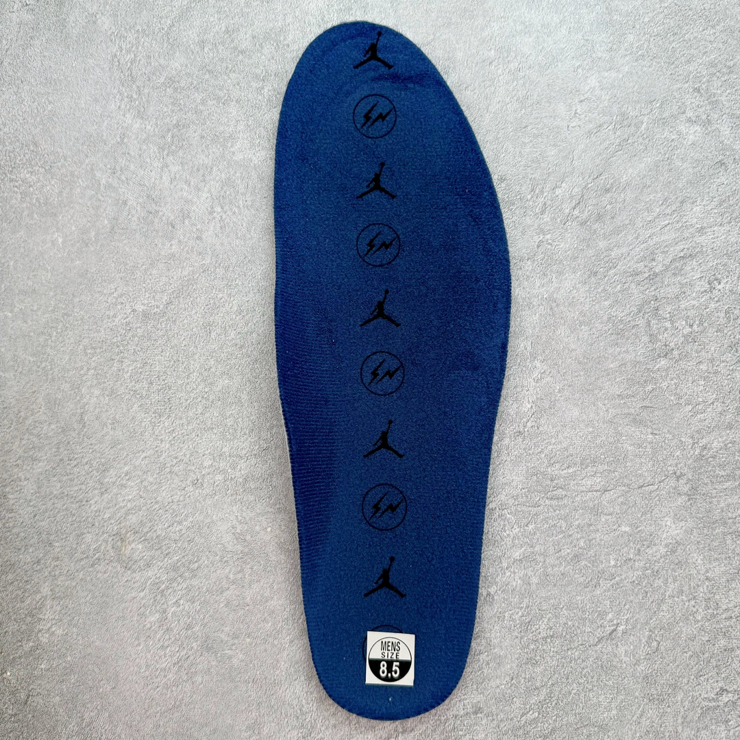 图片[11]-＃QD纯原 Fragment Design x Air Jordan AJ3 Retro 藤原浩闪电联名 DA3595-100 圈内最强三代系列 匠心打造 开发时长超过半年 目前可过各类鉴定或无法鉴定 裸鞋随便操作 全套原纸板楦头开发 原厂大底磨具加持立体防滑纹理 原装可视Air Sole气垫 原汁原味最完美的三代版型 唯一正确鞋头趴度弧度高度鞋身腰线 原厂TPU彩虹扎染后跟饰片 正确内里反口里网布 皮料菱角分明不变形无多余毛边 广东原厂zp同批次手工大底描漆拉丝 市场唯一原厂鞋扣模具 原厂织唛标 原厂飞人电绣工艺 尾指中部跳三针 独家绑鞋带手法 印刷中底布 四线拉帮 米色美纹纸贴合固定 进口港宝加持 后跟自然饱满 全鞋荧光划线卡点 追求极致完美 每一双都是工艺品 多重QC质检 超越公司货的品控标准 实实在在的免检产品 尺码：40.5 41 42 42.5 43 44 44.5 45 45.5 46 47.5 48.5-选品中心