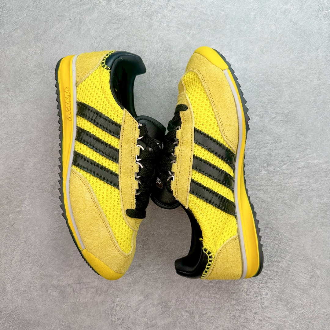 图片[3]-Wales Bonner X adidas Originals SL76 联名黄色 IH9906 Wales Bonner 与 adidas Originals 的联乘系列再次掀起时尚热潮，而其中的 SL76 鞋款更是成为了焦点。相比无鞋盖的Samba，SL76更能俘获我的青睐 这款鞋不仅是对1972年慕尼黑奥运会上经典跑鞋SL72的致敬，更是将怀旧风情与现代设计完美融合。修长的鞋型、针织网层鞋身与绒面板料的交汇，都展现了其精湛的工艺与独特品味。皮革材质的标志三条杠点缀与中底一抹白色腰线，更是为其增添了几分复古奢华的气息。D形环扣的巧妙设计，为鞋带增添了趣味性，同时也提升了鞋款的实用性。鞋底采用EVA材质，不仅增加了鞋款的高度，还提供了更好的缓震性能。齿纹橡胶外底则保证了鞋款的抓地力和耐磨性，让穿着者在运动时更加稳定、安全。尺码：36 36.5 37.5 38 38.5 39 40 40.5 41 42 42.5 43 44 44.5 45-选品中心