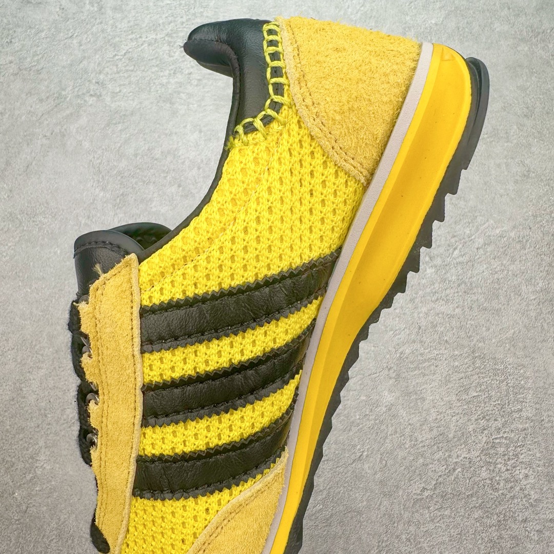 图片[7]-Wales Bonner X adidas Originals SL76 联名黄色 IH9906 Wales Bonner 与 adidas Originals 的联乘系列再次掀起时尚热潮，而其中的 SL76 鞋款更是成为了焦点。相比无鞋盖的Samba，SL76更能俘获我的青睐 这款鞋不仅是对1972年慕尼黑奥运会上经典跑鞋SL72的致敬，更是将怀旧风情与现代设计完美融合。修长的鞋型、针织网层鞋身与绒面板料的交汇，都展现了其精湛的工艺与独特品味。皮革材质的标志三条杠点缀与中底一抹白色腰线，更是为其增添了几分复古奢华的气息。D形环扣的巧妙设计，为鞋带增添了趣味性，同时也提升了鞋款的实用性。鞋底采用EVA材质，不仅增加了鞋款的高度，还提供了更好的缓震性能。齿纹橡胶外底则保证了鞋款的抓地力和耐磨性，让穿着者在运动时更加稳定、安全。尺码：36 36.5 37.5 38 38.5 39 40 40.5 41 42 42.5 43 44 44.5 45-选品中心