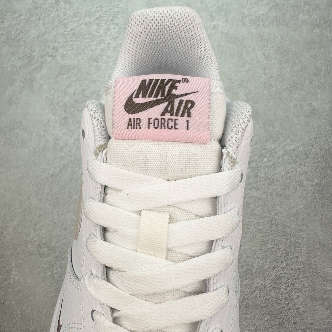 图片[5]-NK Air Force 1´07 Low 空军一号低帮百搭休闲运动板鞋HF9992-100 柔软、弹性十足的缓震性能和出色的中底设计 横跨复古与现代的外型结合 造就出风靡全球 三十多年的Force 1 直到今天还深受青睐 尺码：36 36.5 37.5 38 38.5 39 40 40.5 41 42 42.5 43 44 44.5 45-选品中心